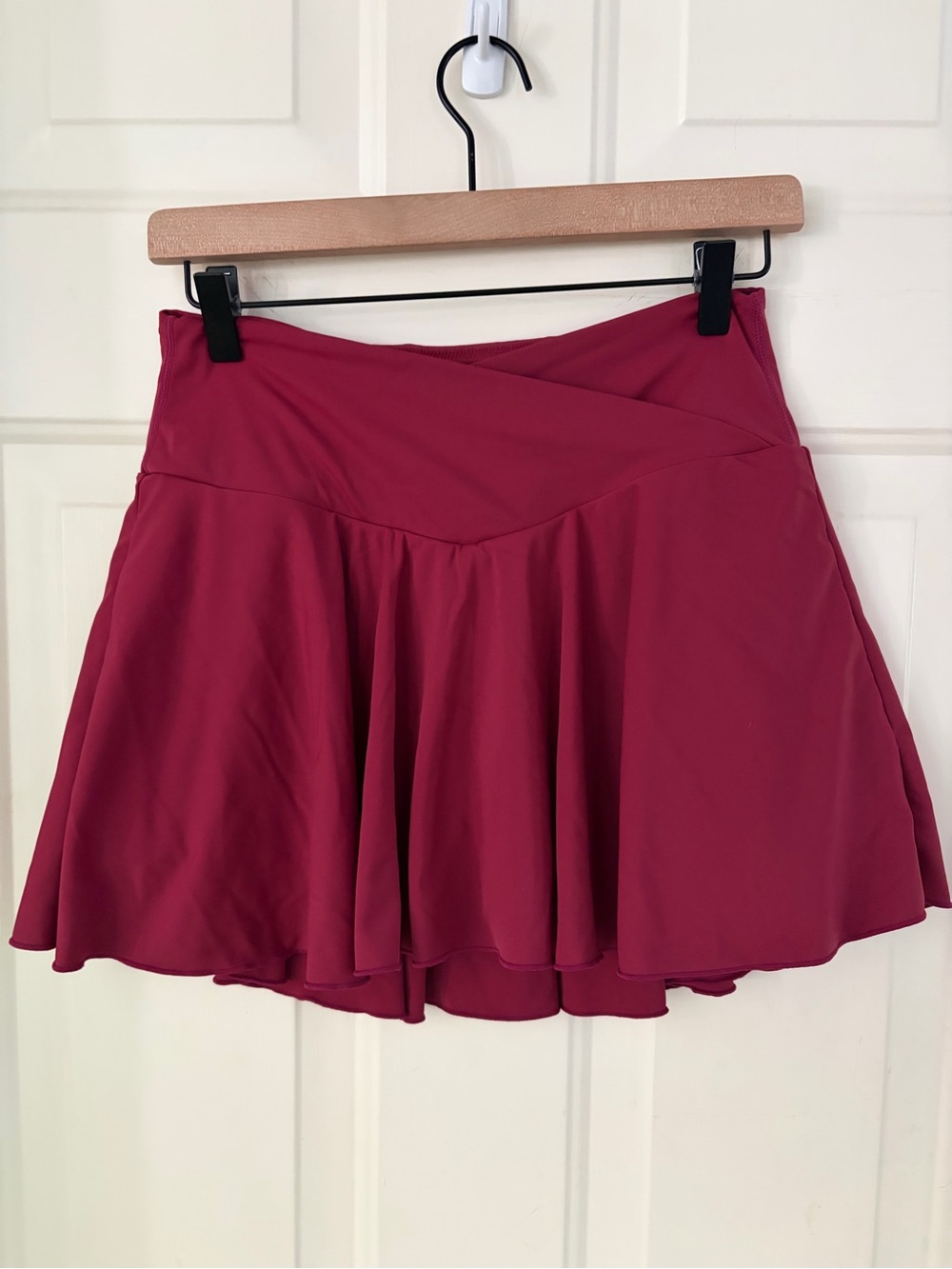 HALARA Raspberry Skater Skirt Skort Tennis Size Large